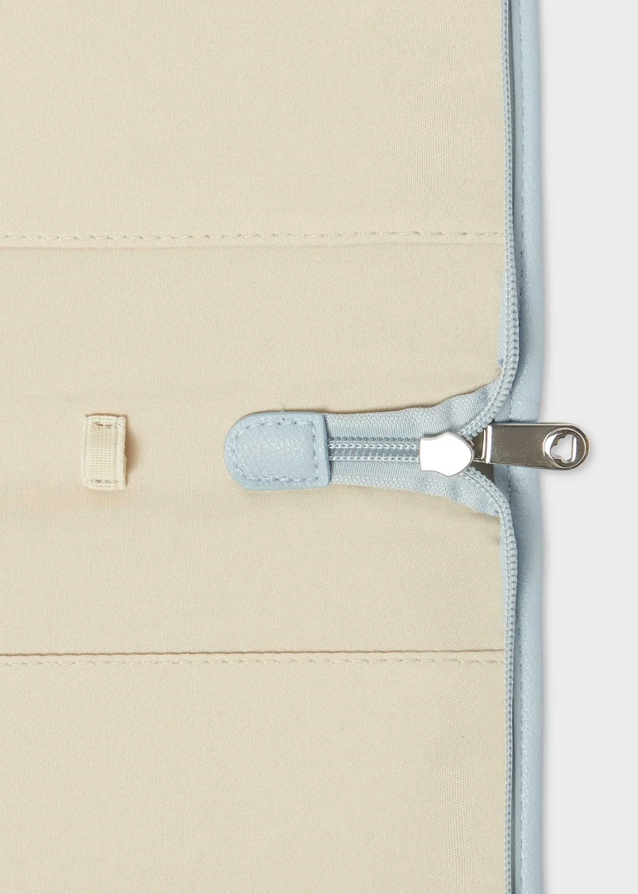 Mayoral Document Holder